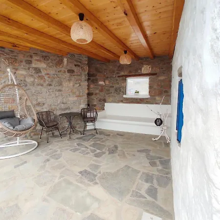 Avalon Cosy Apartments, Minimal With Shared Swimming Pool * Agrari (Mykonos)