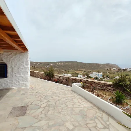 Avalon Cosy Apartments, Minimal With Shared Swimming Pool ヴィラ アグラリ