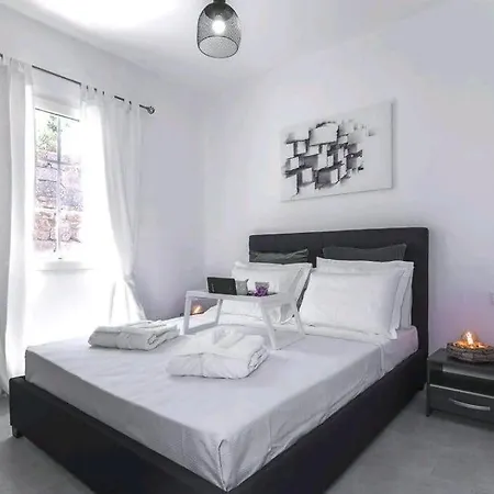 Avalon Cosy Apartments, Minimal With Shared Swimming Pool Villa Agrari (Mykonos)