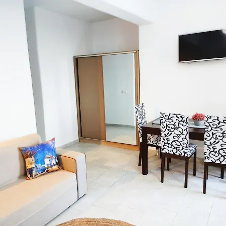 Avalon Cosy Apartments, Minimal With Shared Swimming Pool * Agrari (Mykonos)