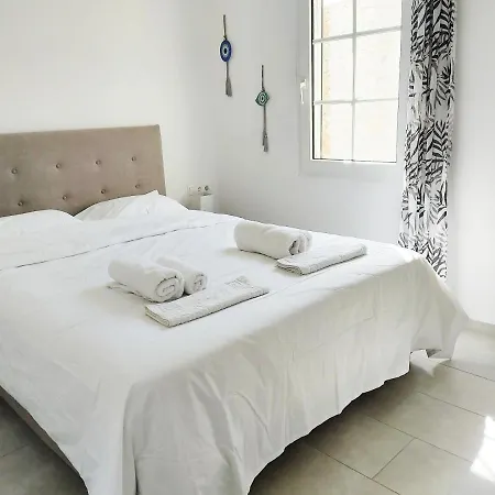 Avalon Cosy Apartments, Minimal With Shared Swimming Pool * Agrari (Mykonos)
