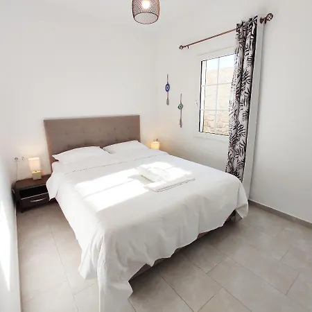 Avalon Cosy Apartments, Minimal With Shared Swimming Pool * Agrari (Mykonos)