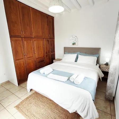 Avalon Cosy Apartments, Minimal With Shared Swimming Pool Agrari (Mykonos)