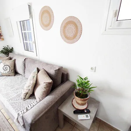 Avalon Cosy Apartments, Minimal With Shared Swimming Pool * Agrari (Mykonos)